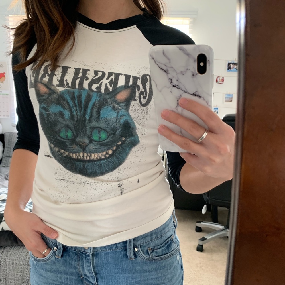 Alice in Wonderland - Cheshire Cat Baseball Tee